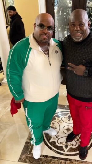 Tamela Mann Instagram - Watch tonight @ 8est on BET and BET Her .You never know who is stopping by the Manns Holiday Music celebration. Had a great time with my twin brother from another mother @ceelogreen . Happy Holidays #davidandtamelamann