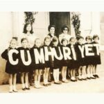 Taner Ölmez Instagram - 29 Ekim Cumhuriyet Bayramı kutlu olsunn🎉🎉🎉 #29ekim #cumhuriyet