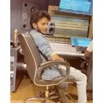 Tanishk Bagchi Instagram - #SquareFit @honkhonkpunchapps #doingwhatidobest #music