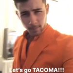 Tanishk Bagchi Instagram - #KhadkeGlassy, the @nickjonas way! Amazing to see him dancing on the song and killing it.😎⁣ ⁣ @sidmalhotra @parineetichopra @shaaileshrsingh @ektaravikapoor @instaprashant @karmamediaent @balajimotionpictures @zeemusiccompany @zeestudiosint #JabariyaJodi