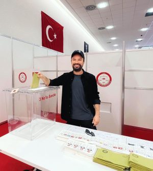 Tarkan Instagram - Ben oyumu verdim🗳️
Vatana, millete hayırlı olsun🙏🏻

#oyver