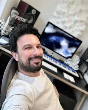 Tarkan Instagram - Söz gümüşse sükut altındır :) 
Ben beni bilirim. Beni bilen de iyi bilir. 
O da bana yeter.
Susarım o yüzden.

Ha, ben susarım ama şarkılarım rahat durmaz 😉✌️🫶