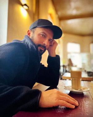 Tarkan Instagram - İyi pazarlar✌️💛