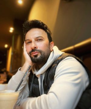 Tarkan Instagram - Bu da dünden…
“Vay be! İnanamıyorum.Yarın gerçekten 50 mi oluyorum?” ruh hali 😄