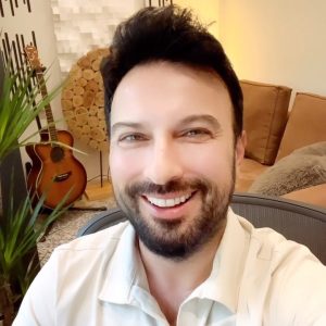 Tarkan Instagram - O güzel doğum günü mesajlarınız ve iyi dilekleriniz için çok teşekkürler🙏🏻🙏🏻🙏🏻
Ben de sizi çok seviyorum❤️

Thank you for all of your beautiful birthday messages and good wishes🙏🏻🙏🏻🙏🏻
I love you very much too❤️