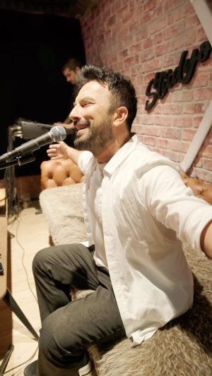 Tarkan Instagram - Saatler kaldı…
Gel gündüzle gece olalım
Gel beraber mesut olalım😉🧿

#9Eylül #İzmir