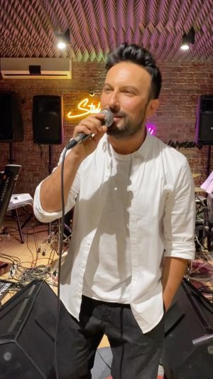 Tarkan Instagram - Yarınki konserimizin provasından… 😉🧿