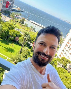 Tarkan Instagram - Güzel İzmir yarın akşam Gündoğdu Meydanı’na hepinizi bekliyoruuum❤️ Nazarımız da çıktığına göre İzmir’in kurtuluşunun 100. yılını büyük bir coşkuyla kutlayabiliriz
🇹🇷❤️
🧿🧿🧿🧿🧿🧿

#9eylül #izmir