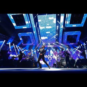 Tarkan Instagram - Dünkü Disney+ lansman gecesinden…💙 @disneyplustr

Sizlerle konserlerde buluşmayı ben de iple çekiyorum bu arada:) 
Ve ben de çok özledim😘

📸: @yigit___eken