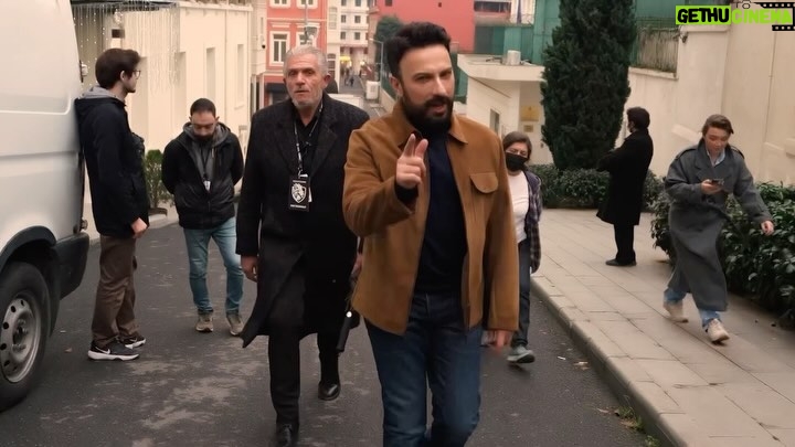 Tarkan Instagram - @trendyolcom E-ihracat filmi kamera arkası🧡 #MadeinTürkiye #tbt 📹 : @cankarabulutofficial