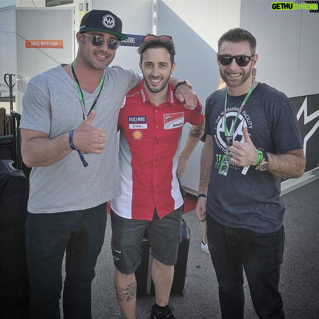 Taylor Kinney Instagram - Good to see you @andreadovizioso @cota_official Best of luck this season brother. #americasgp #motogp #cota Circuit of The Americas