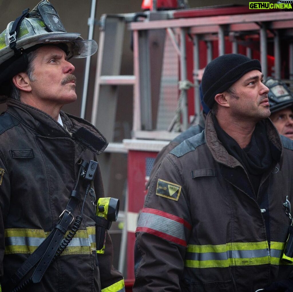 Taylor Kinney Instagram - All new episode of #chicagofire tonite!