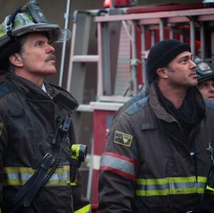 Taylor Kinney Instagram - All new episode of #chicagofire tonite!