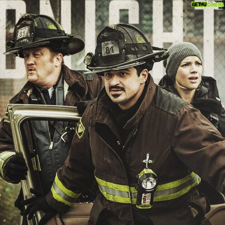 Taylor Kinney Instagram - New ep of #chicagofire tonight! Lots of love!