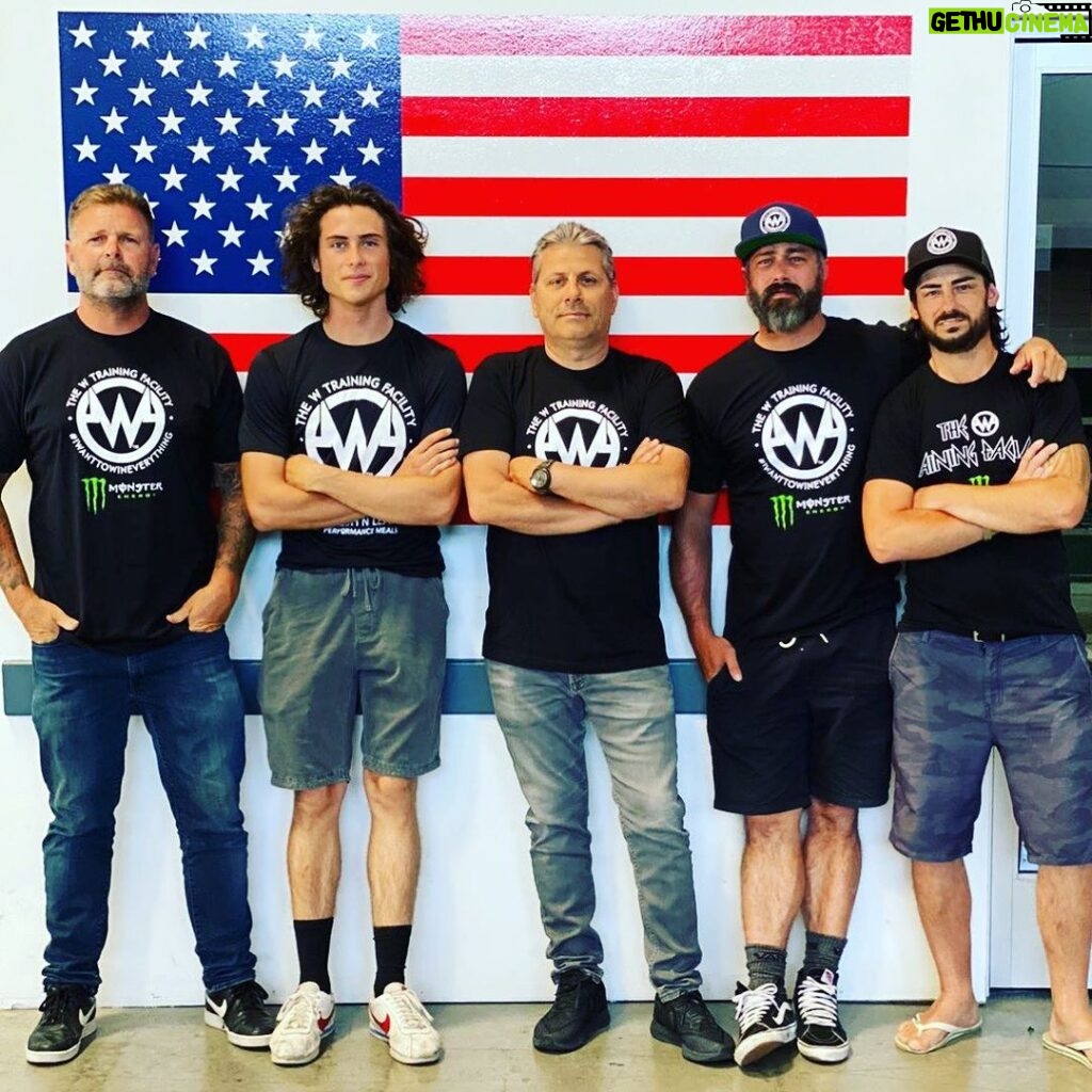 Taylor Kinney Instagram - So excited to be a part of the #americanracingteam @eitan_american_racing had a dream of starting an American team that could compete on an international level. Moto2 rider @joerobertsracer representing the United States along side, @johnnylouch @21jhopper and @eitan_american_racing. Looking forward to the times and races ahead. Lots of love!