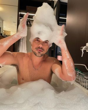 Taylor Lautner Instagram - Spent 45 minutes setting up this bath just to get sweaty 5 minutes after getting in