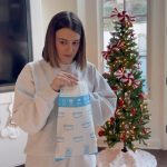 Taylor Lautner Instagram - POV: you marry someone with the same name as you and receiving mail is never the same, especially at Christmas time! Thankfully @amazon’s new way of shopping makes holiday gift giving easy, the hard part is figuring out whose is whose! @amazoninfluencerprogram #ad #amazonfinds
