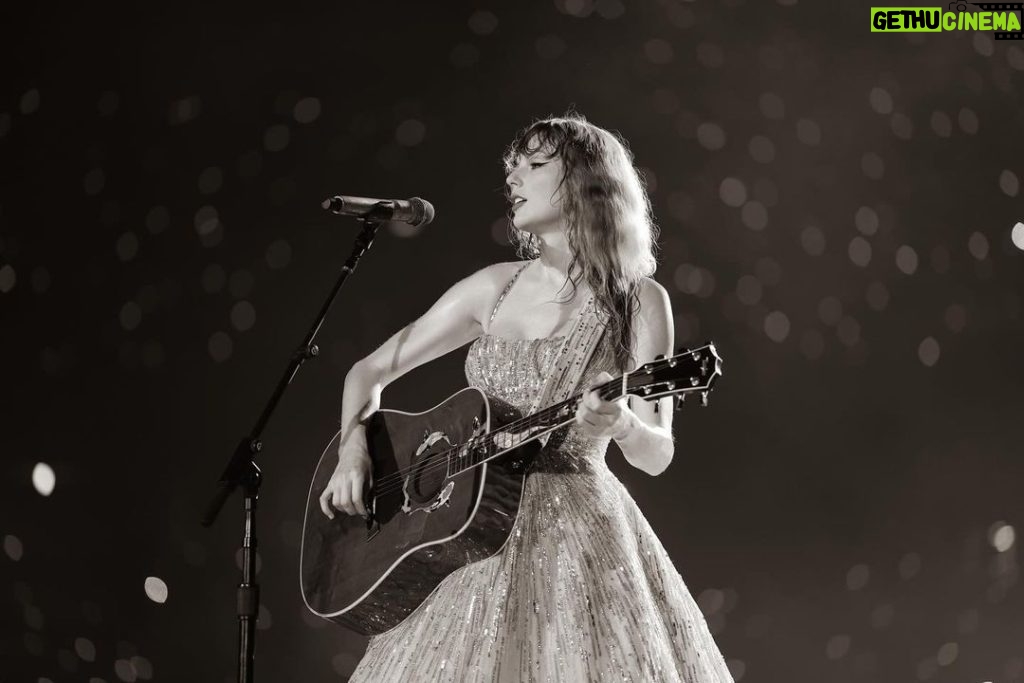 Taylor Swift Instagram - We got to play 6 shows in Singapore for the most wonderful crowds - just want to say thank you from the bottom of my heart to everyone who traveled and put so much effort into being at our shows. What an unforgettable way to end this leg of the tour!! See you in May when we get back to the Eras Tour!! In the meantime I’ve got an album to release… 🤍✍️