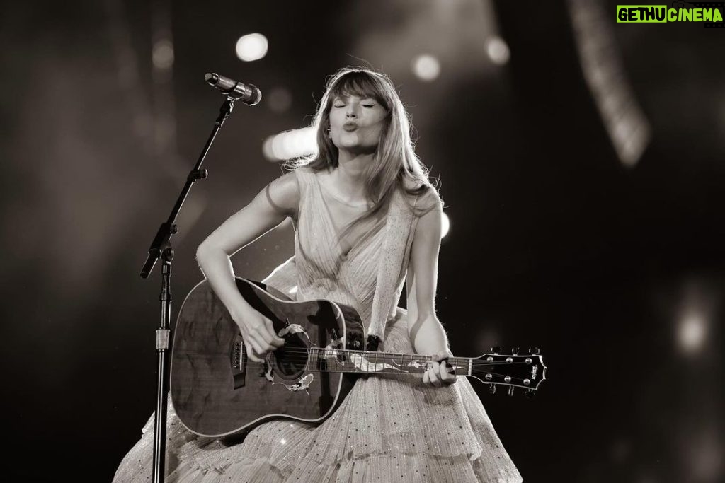 Taylor Swift Instagram - Sydney, Sydney, Sydney, Sydney… what a whirlwind of endless magical moments with you. I’m so grateful that we got to be the first tour to play Accor Stadium 4 times. I’ll never forget singing with Sabrina, the chaotic acoustic mashups, and the crowds that were louder (singing AND screaming) than I thought humanly possible. I want to thank all of the Aussie fans for being so positive and passionate, so funny and wild and FUN. Love you forever 🤍 📷: @theonlydonarnold / @gettyimages