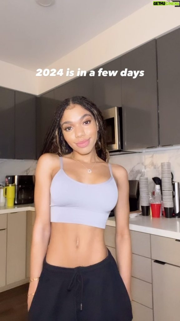 Teala Dunn Instagram - Comment your New Year’s resolutions