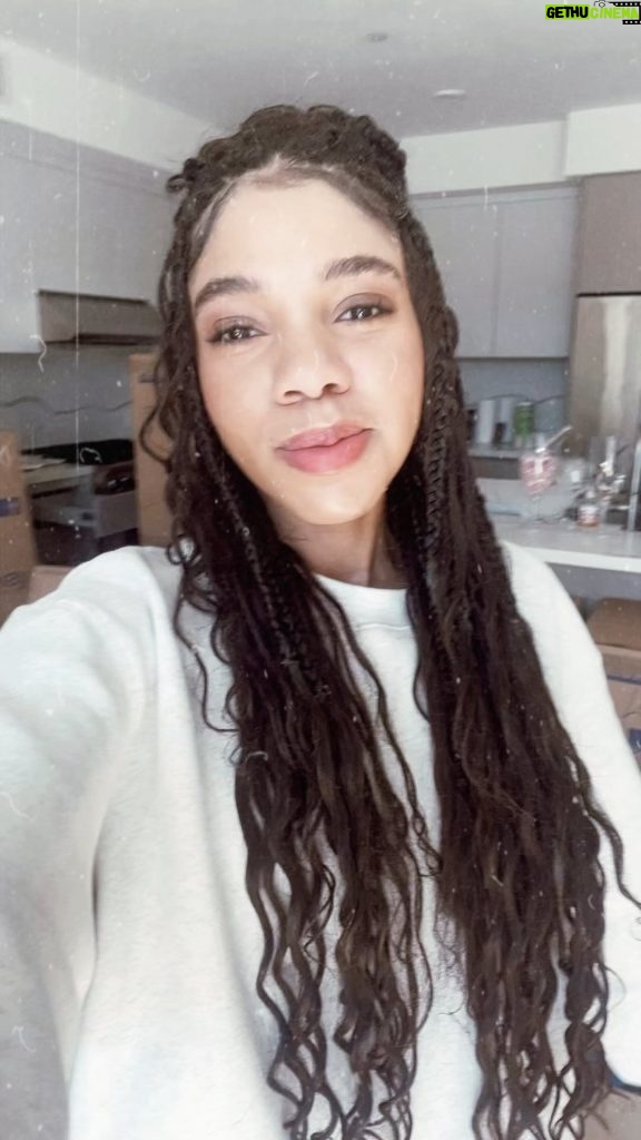 Teala Dunn Instagram - I love @roadwaymoving they provide top of the line stress free moving, I am tremendously pleased with their outstanding service and attention to detail. Check them out now they’re the absolute BEST 25 stars!! Use my code TEALADUNN10 Los Angeles, California