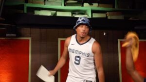 Terrence Howard Instagram - Recut a clean version for @memgrizz with @alkaponememphis … Reminiscent of Memphis and missing that loving spirit of Memphians. #memphisishomenow ♥️🙏🫶