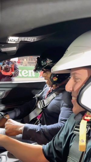 Terry Crews Instagram - Singing a thousand miles while going a thousand miles, that is goals 🙌

#F1 #RedBullRacing #f1pirellihotlaps #LasVegasGP