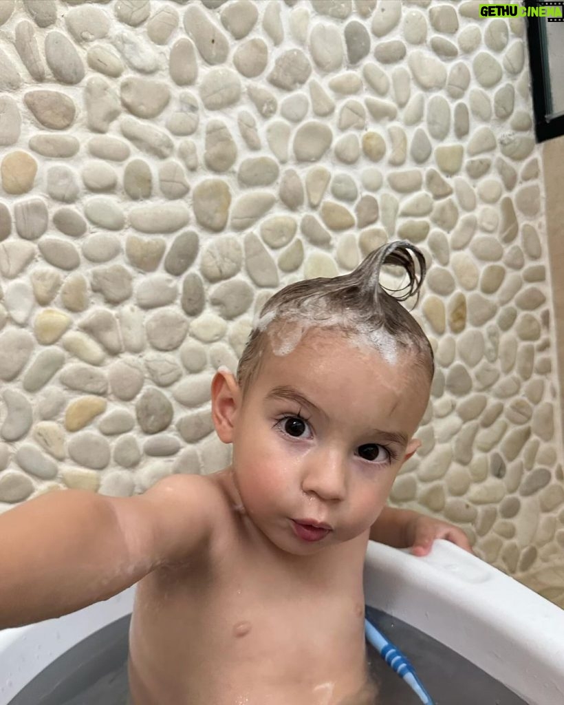 Thaila Ayala Instagram - Segura esse antes e depois do meu bebê q já não é mais tão bebê mas vai ser p sempre meu bebê 🥹🥹🥹 Gente porqueeee passa TÃO RÁPIDO?
