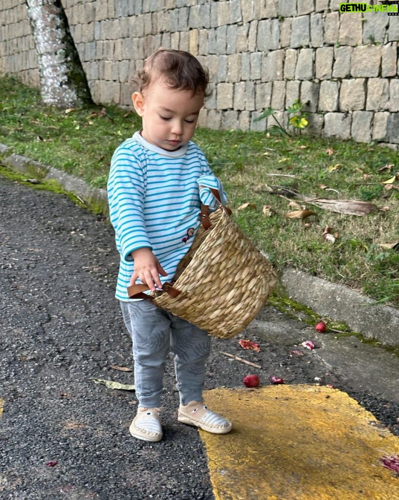 Thaila Ayala Instagram - Eu tenho um neném apaixonado por jambo e eu posso provar!