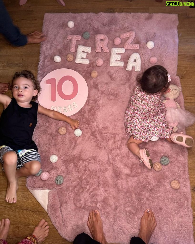 Thaila Ayala Instagram - 10 meses de Tereza!!! 10 meses do amor mais LOUCO, transformador, apaixonante que existe!