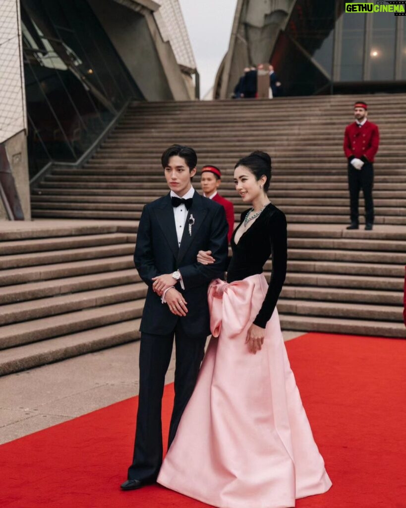 Thanapob Leeratanakachorn Instagram - 🚶🤵🐆🔥⁣ #CartierHighJewellery⁣ #CartierSydney