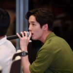 Thanapob Leeratanakachorn Instagram - So happy ;) Thank you P’ @panglamsam and P’A for hosting a lovely party last night kub. ดีใจที่ได้เจอทุกคนนะคร้าบ สนุกมากครับเมื่อคืน😆🤩