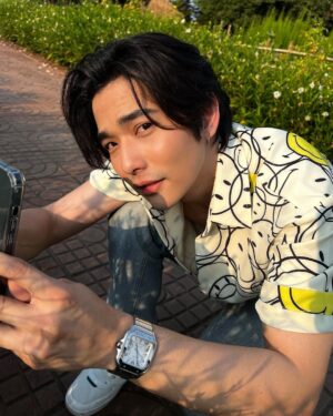 Thanat Lowkhunsombat Instagram - 🙂