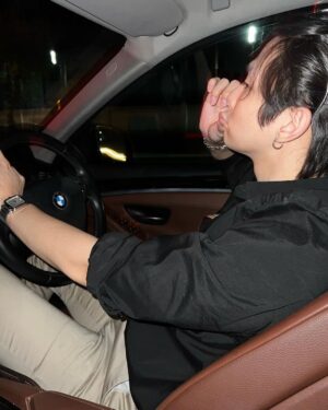 Thanat Lowkhunsombat Instagram - บรื้นน 💨