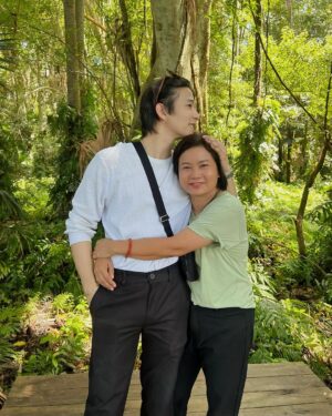 Thanat Lowkhunsombat Instagram - Happy Birthday my SuperMom ❤️
