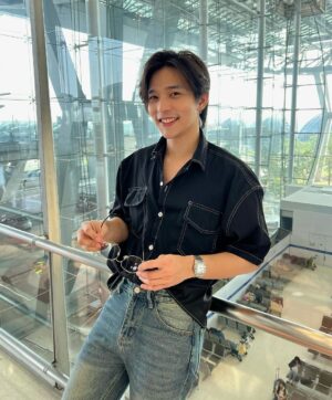 Thanat Lowkhunsombat Instagram - ☁️🛫