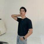 Thanatsaran Samthonglai Instagram - เกิดก่อนเป็นพี่ แล้วเกิดทีหลังนี่เป็นแฟนพี่ได้ป่าว .