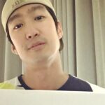 Thanawat Wattanaputi Instagram - ในปลายปีนี้(15ธันวาคม)พี่กับเพื่อนนักแสดง จะมีงานเตะฟุตบอลการกุศลที่จังหวัดประจวบคีรีขันธ์ สำหรับผู้ที่สนใจเข้าร่วมงาน ติดตามกติกาการลงทะเบียนและรายละเอียดต่างๆได้ที่ facebook fanpage, twitter และ Instagram ของ popeclub เร็วๆนี้ มากันเยอะๆนะครับ #ก่อการดี