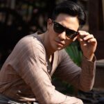 Thanawat Wattanaputi Instagram - ยกแก๊งชวนคน รวมพลชาวสยาม ถึงเพลาออกเดินทางข้ามภพ เข้าโรงมหรสพโดยพร้อมเพียงกัน ได้แล้ววันนี้! ‘บุพเพสันนิวาส ๒’ ฉายแล้ววันนี้ ในโรงภาพยนตร์ทั่วสยาม