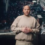 Theo Von Instagram - Millions of people across the country are being dragged into debt because they’re blindsided by the cost of medical bills. The system is rigged. Families are falling apart. People are losing their homes. Patients are getting bankrupted because of hospital bills and healthcare. Knowing prices creates competition and that is the only way we will be able to lower our costs in healthcare. We need hospital prices and transparency in healthcare. My respect to all the nurses and unions who have stood up to the injustice of our healthcare system. Come fight this rigged healthcare system with us and @powertothepatients_ #powertothepatients