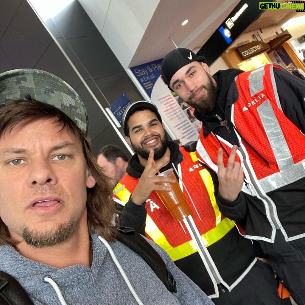 Theo Von Instagram - Great week in Boston. I never really understood this city, but now i get it. Its the people. The most direct people. Direct as the one way streets. Point blank communication. Thank you to everyone who came out. Almost every show was a wiked rippah. Thanks Coach Monty for welcoming us to the Bruins game. Thanks to the fire monkeys from Ladder 17 for swingin through. Thanks to the lady from Dorchester who had the full cast of the Departed tatoo’d on her back, to the fella who crafted me some Capri Sun kicks, and to the girl who knitted me a rat. Thanks for the great food, the freezing rain, and the attitude. I loved it all. 🙏 🙏 Boston, Massachusetts