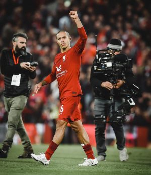 Thiago Alcántara Instagram - That’s the way!
Incredible Anfield today.
Up the Reds!