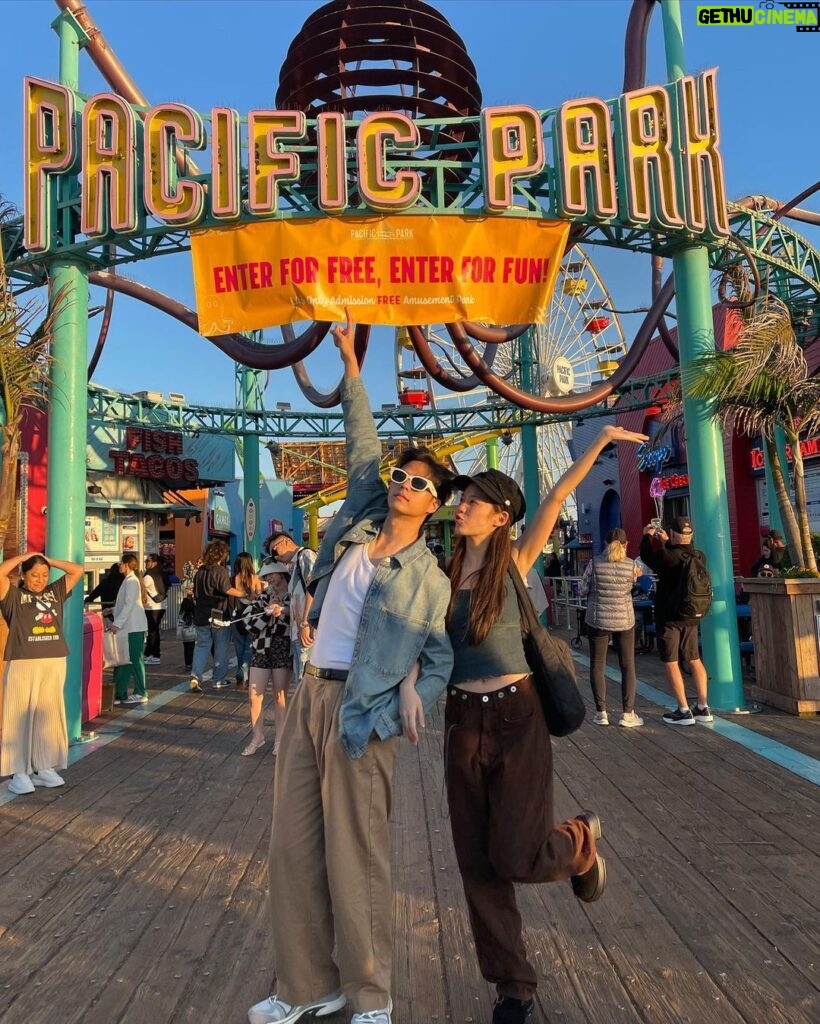 Thiti Mahayotaruk Instagram - The sun has gone so fast. Santa Monica Pier