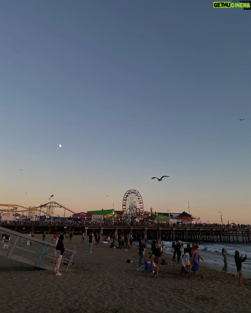 Thiti Mahayotaruk Instagram - The sun has gone so fast. Santa Monica Pier