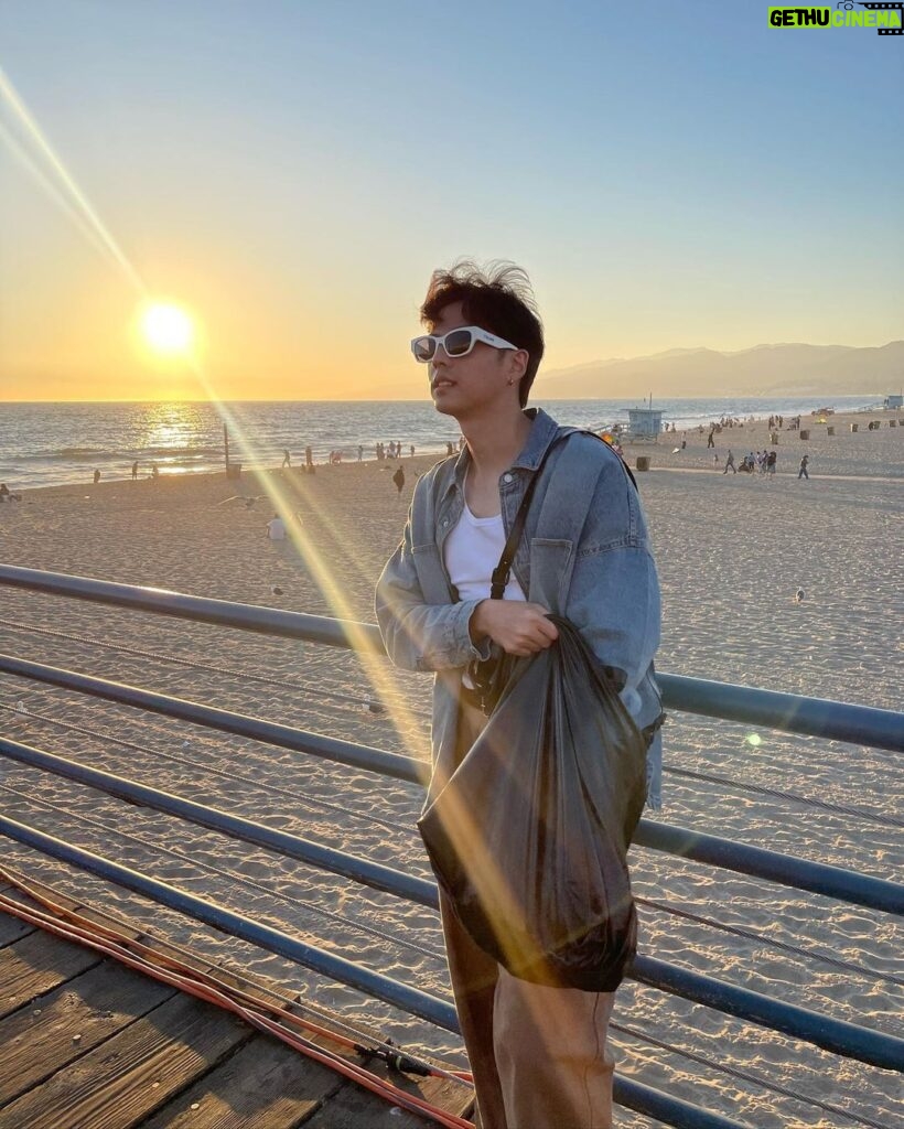 Thiti Mahayotaruk Instagram - The sun has gone so fast. Santa Monica Pier