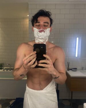 Thomas Doherty Instagram - -