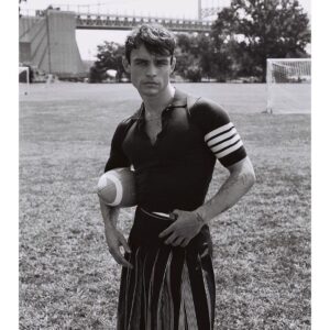 Thomas Doherty Instagram - @vanityfair @thombrowne @donte_mcguine
👅