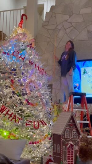 Thomas Rhett Instagram - my favorite video every single year 🎄 @laur_akins