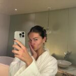 Thylane Blondeau Instagram - Ajoutez une légende ..