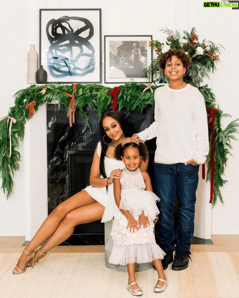 Tia Mowry Instagram - This year has been full of challenges, but despite it all, I am incredibly happy to be spending the holidays with my beautiful family. Being able to cherish these moments together has become even more precious. Every day, I am reminded of how blessed I am to have my kids and to be able to provide them with the support and love they need to thrive. However, I acknowledge that this journey wouldn’t be possible without the unwavering support of my community, always pouring into me and lifting me up. I am deeply grateful to each and every one of you for being a source of strength and encouragement. Thank you all, and Merry Christmas.
